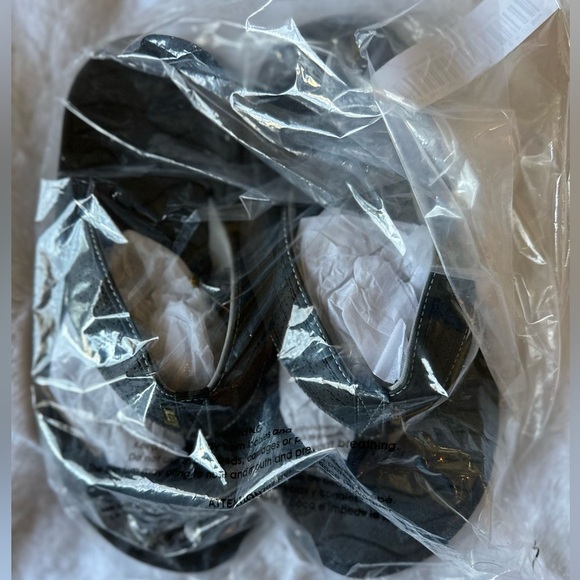 Reef Cushion Lux - Picture 4 of 5